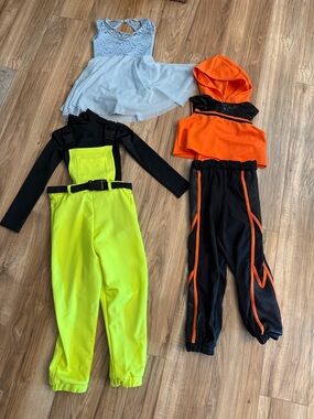 Hip hop and ballet customs